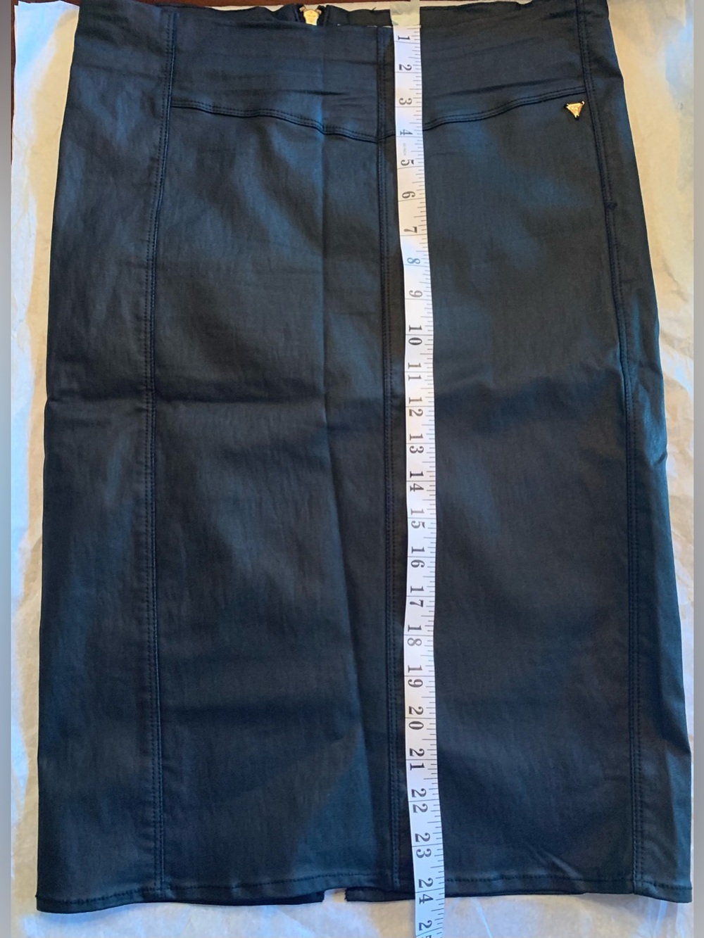 GUESS Black Vegan Leather Pencil Skirt Large Chic Minimalist Career Bodycon - Picture 8 of 8